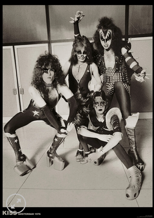 11x17 Kiss Countertop Poster - HalfMoonMusic