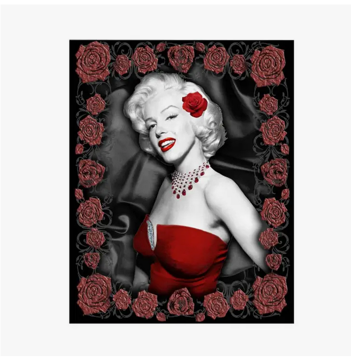 Marilyn Monroe Red Rose Throw Blanket - HalfMoonMusic