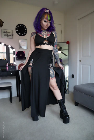 Women's M-Line Buckle Skirt