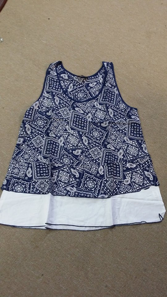 Womens Loose Paisley Printed Top - HalfMoonMusic