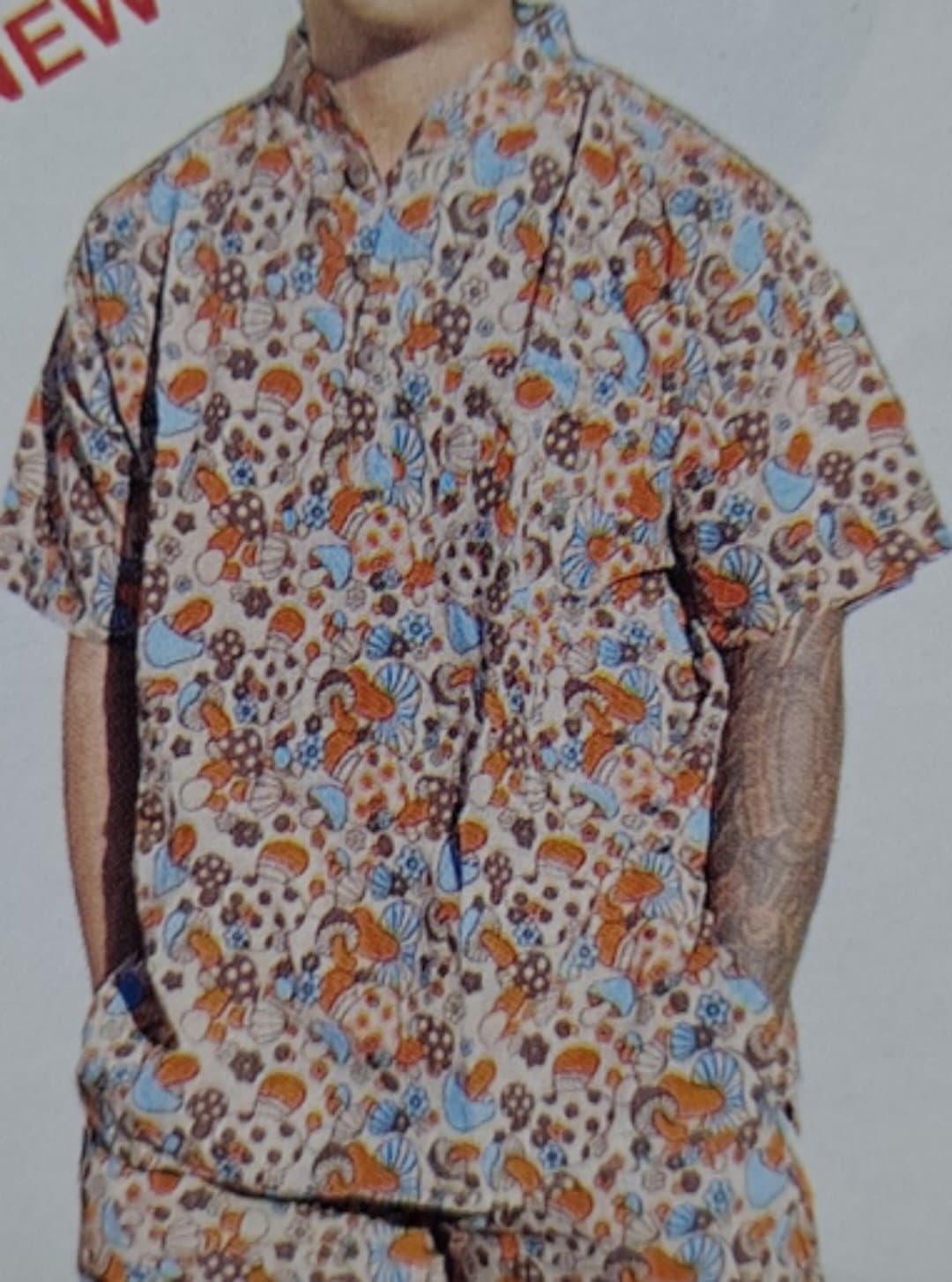 Mens Wonderland Mushroom Flower Half Button-Down Shirt - HalfMoonMusic