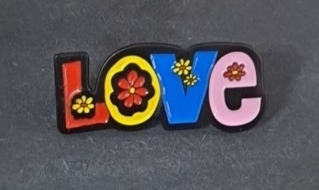Love Flowers Hat Pin - HalfMoonMusic