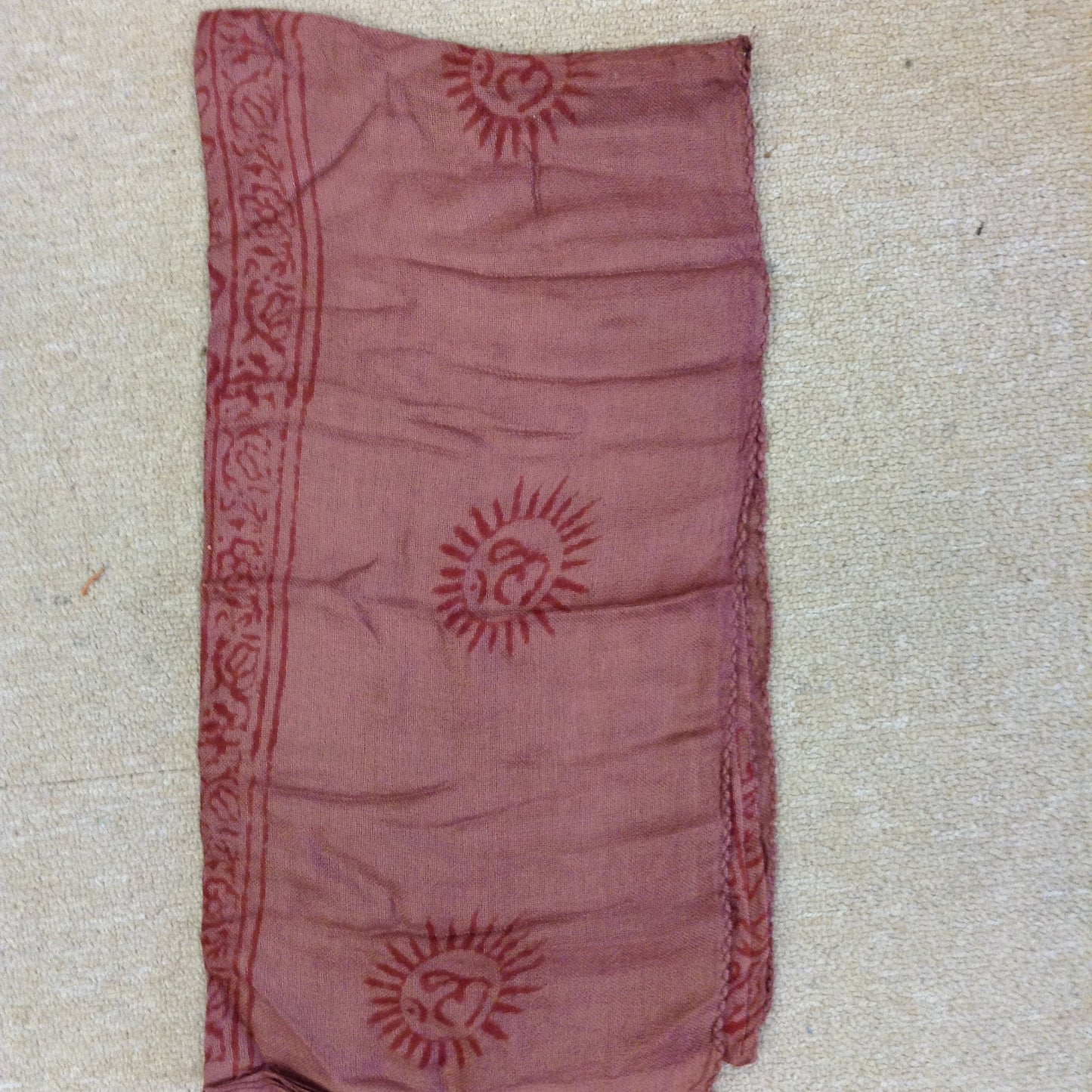 Om Shanti Sarong - HalfMoonMusic