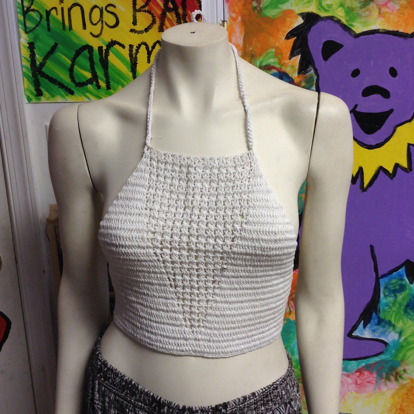 Womens V-Neck Crochet Halter Crop Top - HalfMoonMusic