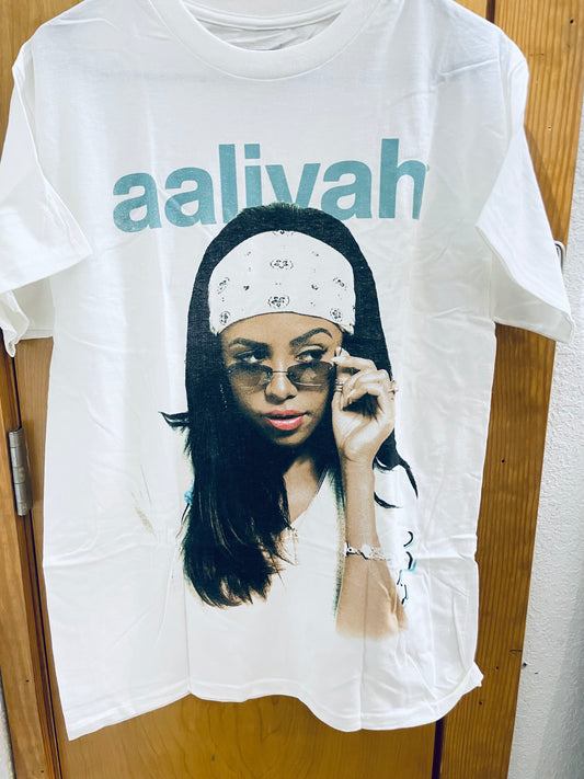 Unisex Aaliyah Sunglasses T-Shirt