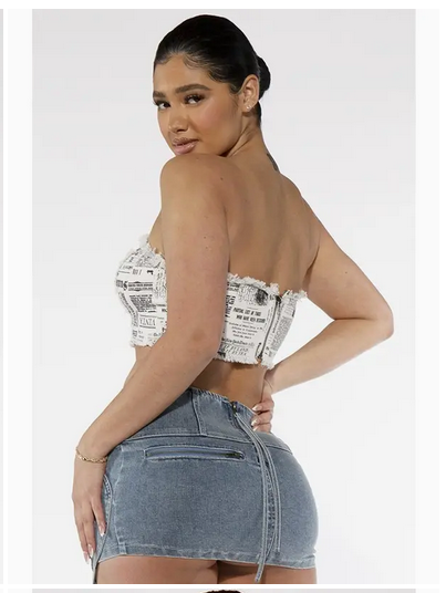Women's Newspaper Print Frayed Hem Crop Tube Top