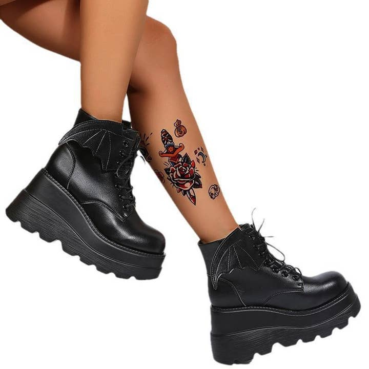 Women's Gothic Plus Size 8.5 Platform Boots