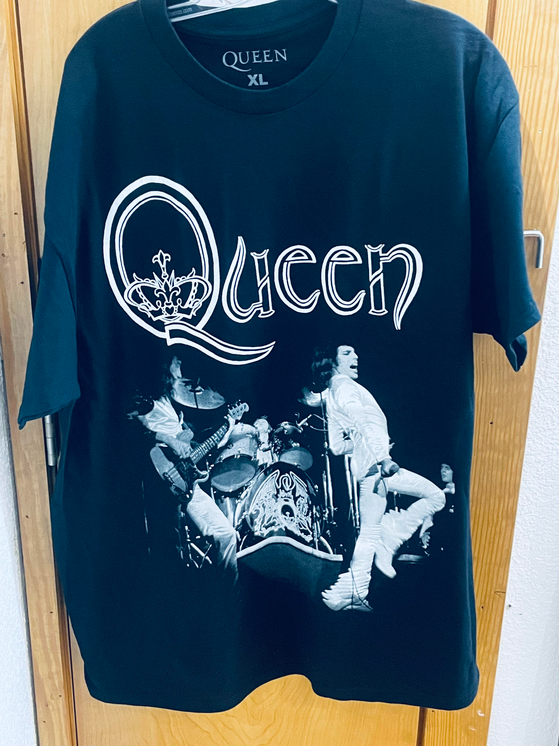 Unisex Queen Live Performance T-Shirt