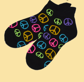 Dream Believer Peace Ankle Socks - HalfMoonMusic