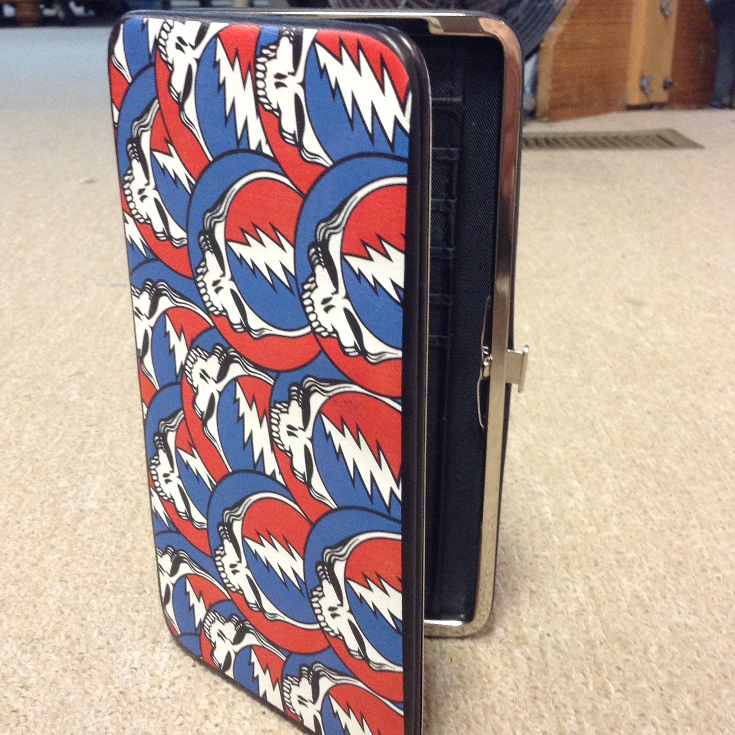 Grateful Dead Steal Your Face Collage Hinged Wallet - HalfMoonMusic