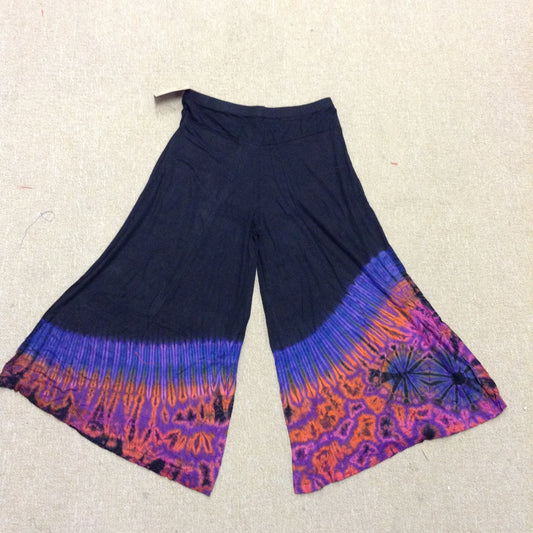 Women's Tie Dye Capri Gaucho Pants - HalfMoonMusic