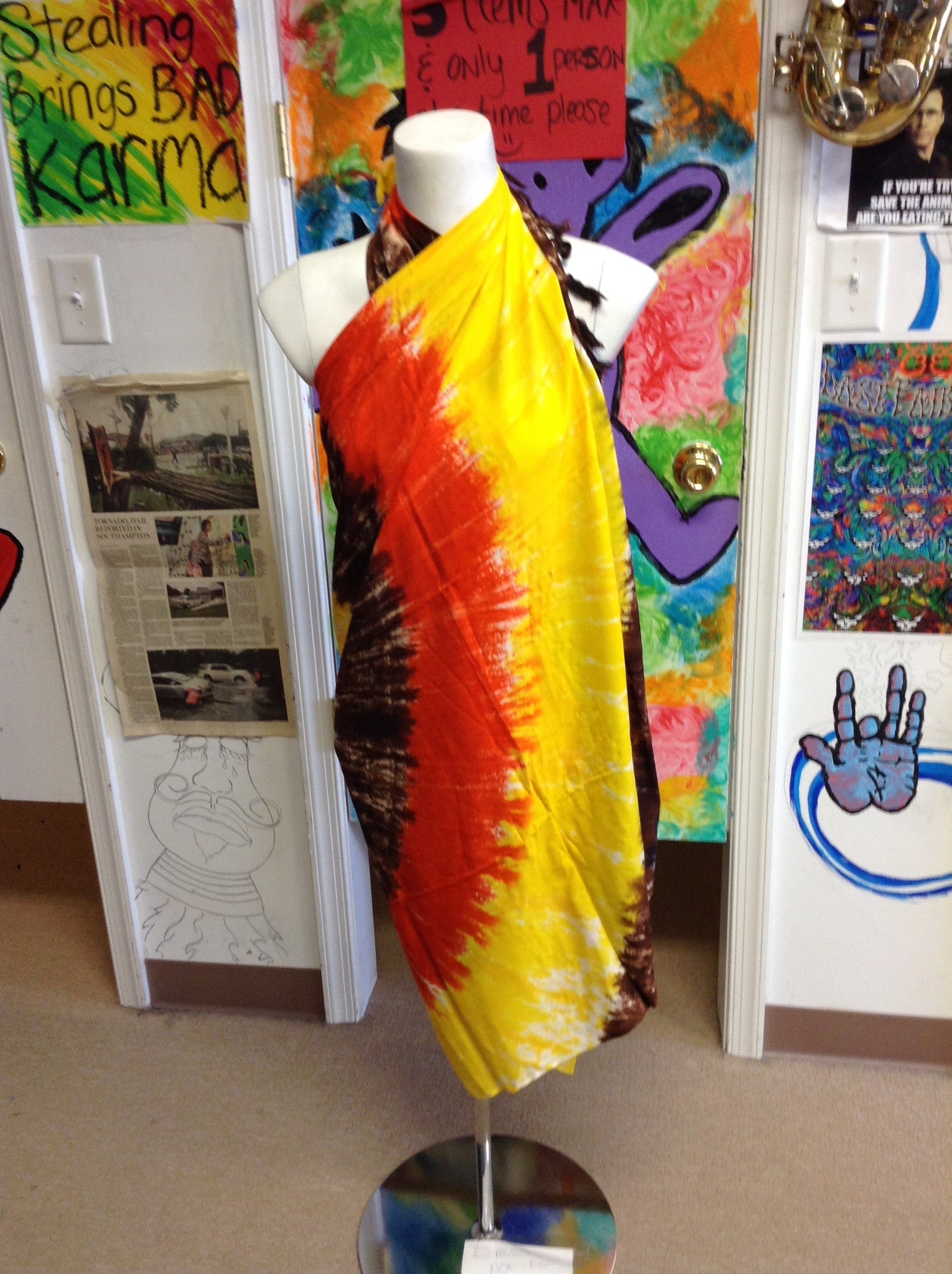 Tie Dye Sarong - HalfMoonMusic