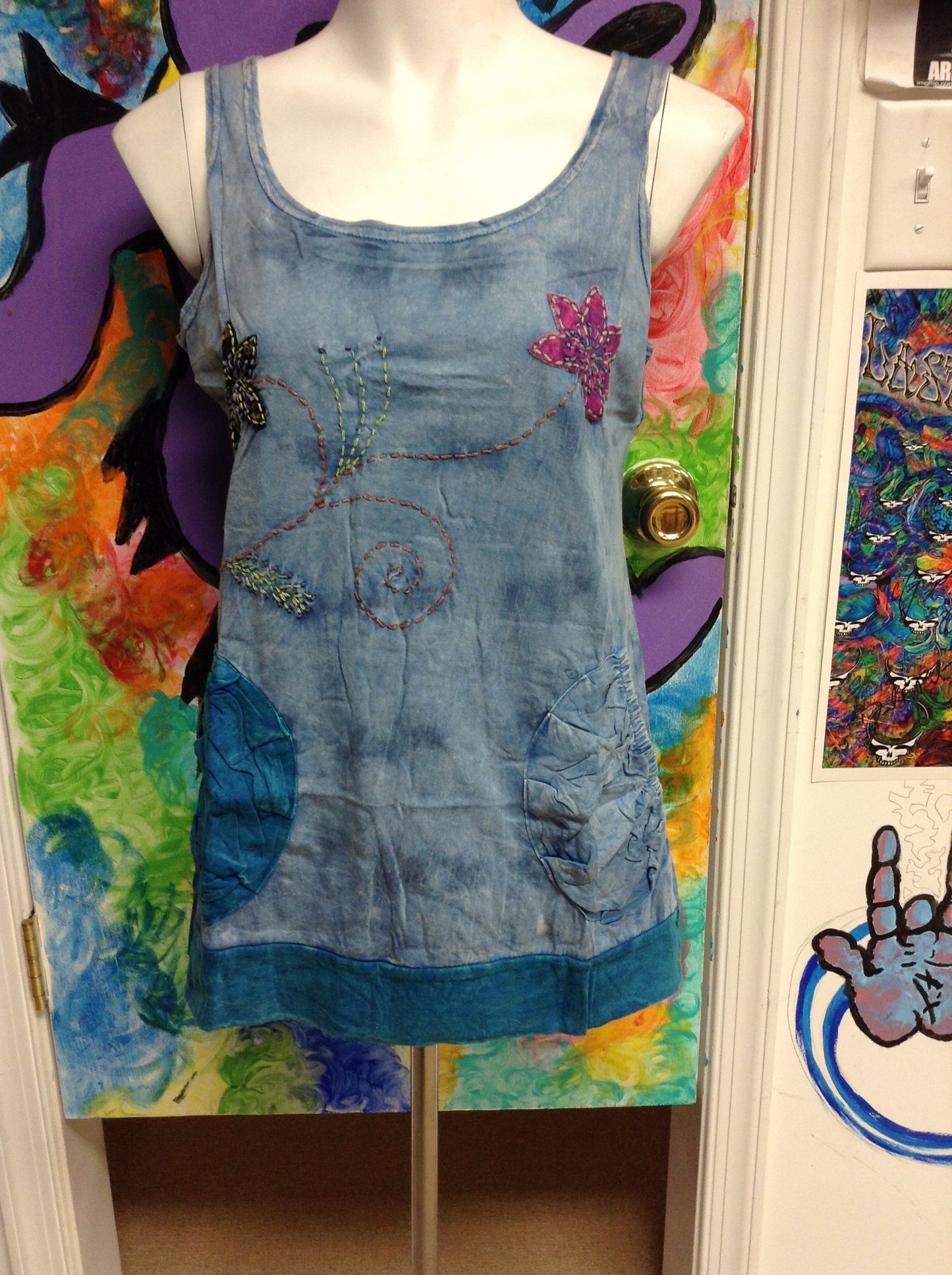 Women's Tie Dye Flower Embroidered Tank Top - HalfMoonMusic
