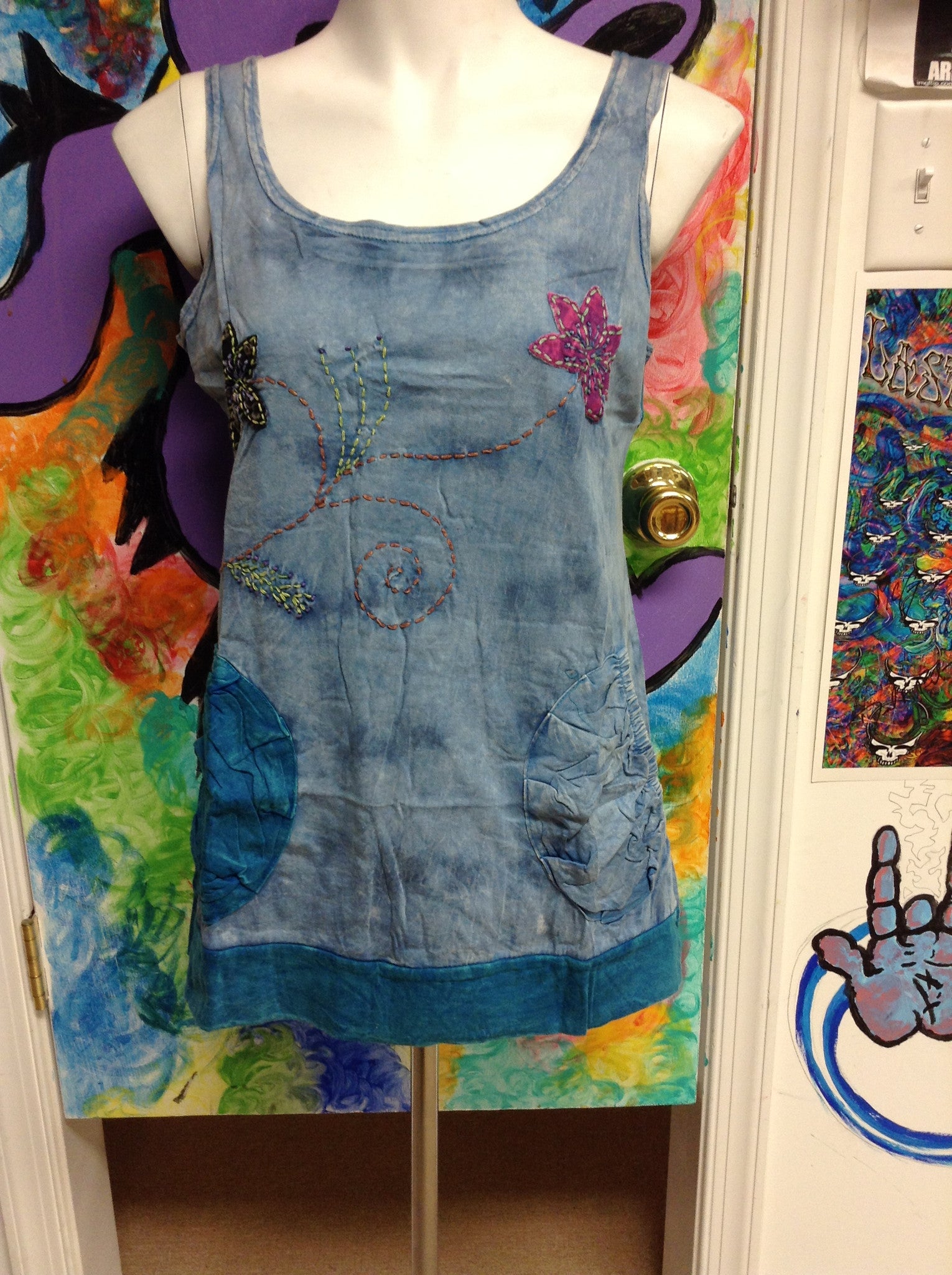Women's Tie Dye Flower Embroidered Tank Top - HalfMoonMusic