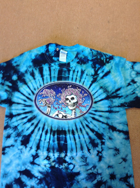 Grateful Dead Skull and Roses Tie-Dye T-shirt - HalfMoonMusic