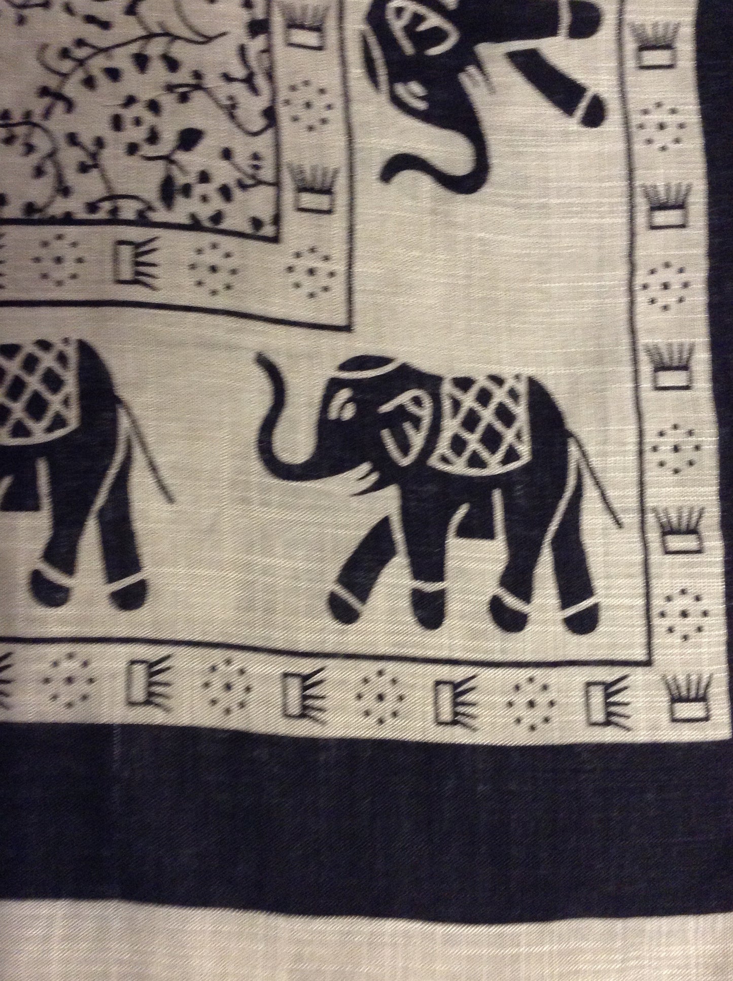 Women's Elephant Print Thin Poncho - HalfMoonMusic
