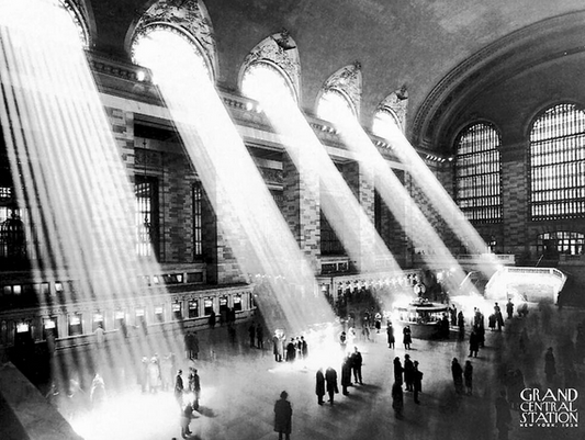 Grand Central Station 1934 Art Print - HalfMoonMusic