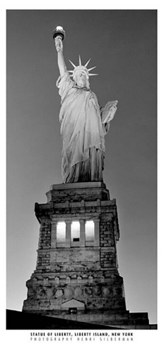 Statue of Liberty Art Print - HalfMoonMusic